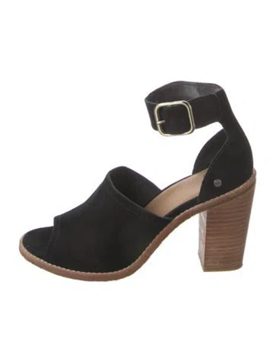 Pre-owned Ugg Suede Sandals In Black
