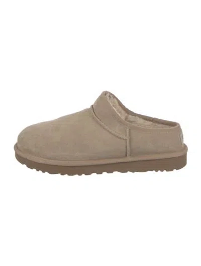 Pre-owned Ugg Suede Slippers In Brown