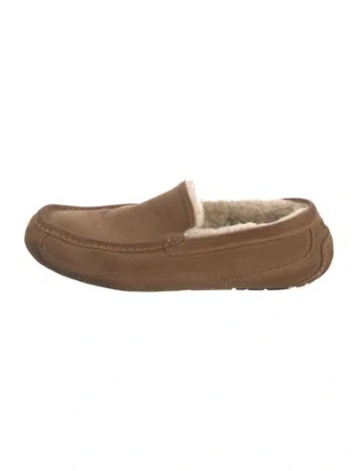 Pre-owned Ugg Suede Slippers In Brown