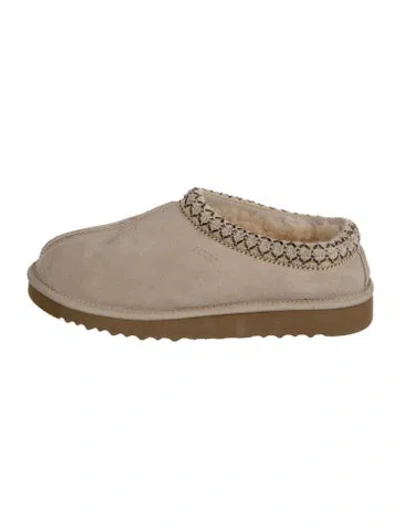 Pre-owned Ugg Suede Slippers In Neutrals