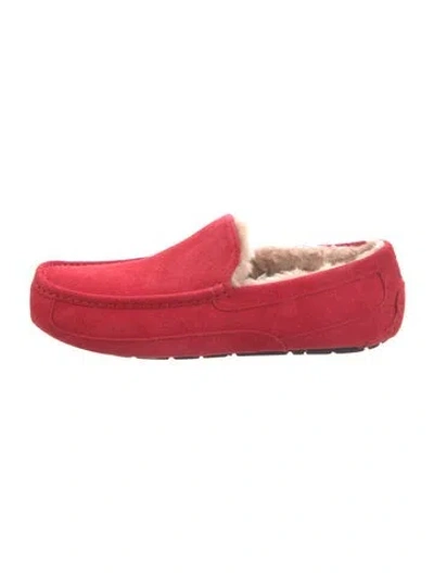 Pre-owned Ugg Suede Slippers In Red
