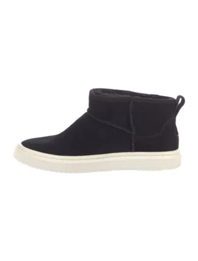 Pre-owned Ugg Suede Sneakers In Blue