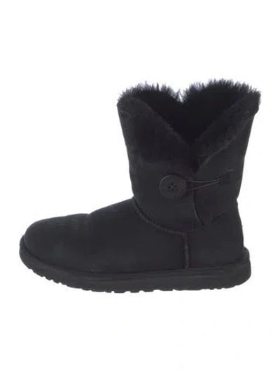 Pre-owned Ugg Suede Snow Boots In Black