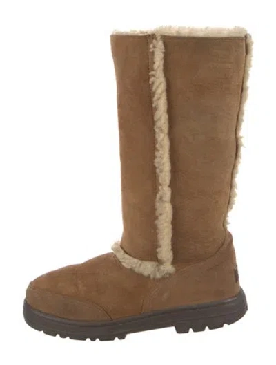 Pre-owned Ugg Suede Snow Boots In Brown