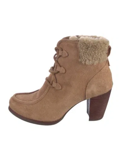 Pre-owned Ugg Suede Snow Boots In Brown