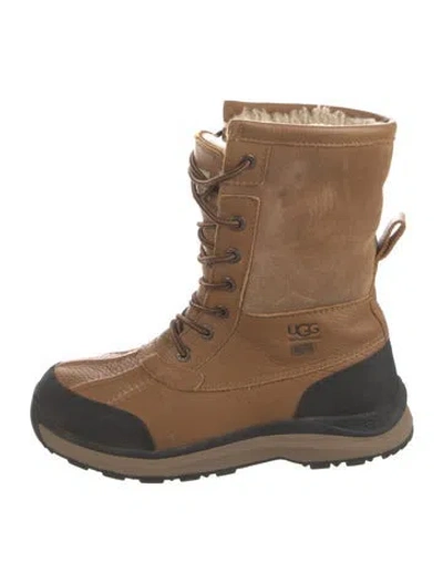 Pre-owned Ugg Suede Snow Boots In Green