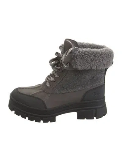 Pre-owned Ugg Suede Snow Boots In Multicolor