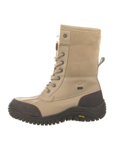 Pre-owned Ugg Suede Snow Boots In Neutral