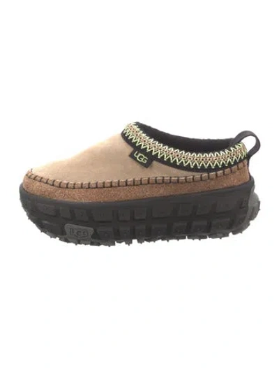 Pre-owned Ugg Suede Whipstitch Trim Loafer Sneakers In Neutral