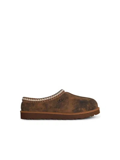 Ugg 'tasman Baxter' Chestnut Suede Slippers In Sand
