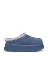 Ugg 44mm Tazz Shearling Platform Loafers In Desert Blue
