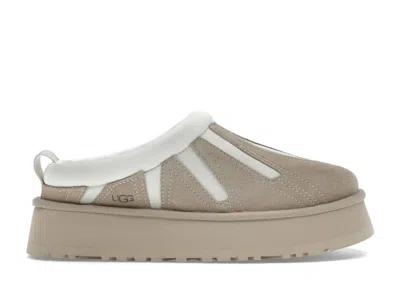 Pre-owned Ugg Tazz Sunwave Slipper (women's) Sneakers In Mustard Seed