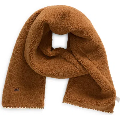 Ugg ® Fluff Scalloped Scarf In Chestnut