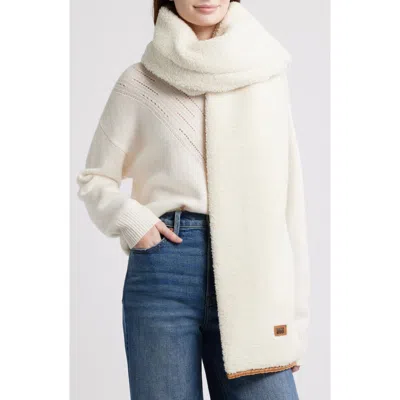 Ugg ® Fluff Scalloped Scarf In Nimbus