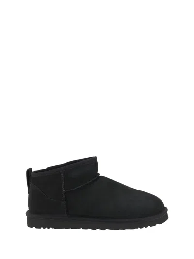 Ugg Man Classic Ultra Mini Boots In Nero
