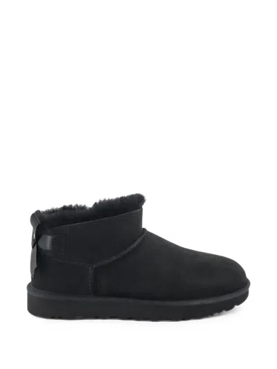 Ugg Ultra Mini Bailey Bow Suede Ankle Boot In Black