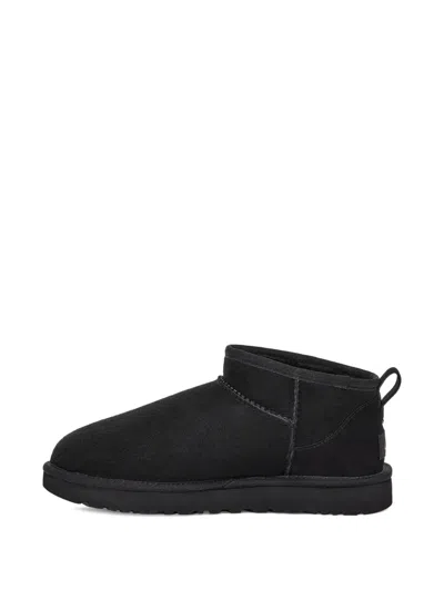 Ugg Ultra Mini Short Boots In Black