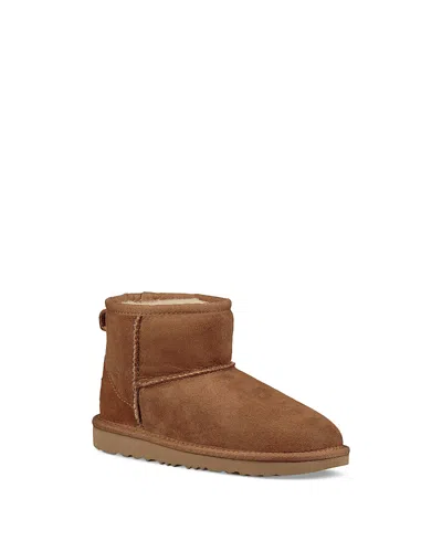 Ugg Unisex Classic Mini Ii Shearling Boots - Little Kid In Brown
