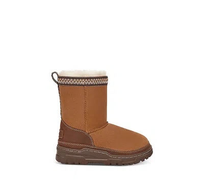 Ugg Unisex Classic Short Trailgazer Boots - Big Kid In Chestnut