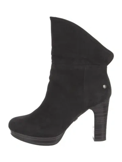 Pre-owned Ugg Vintage Suede Boots In Black