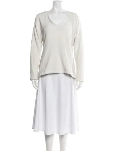 Pre-owned Ugg V-neck Long Sleeve Top In White