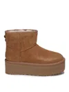 Ugg Woman Classic Mini Platform Boots Shoes In Marrón