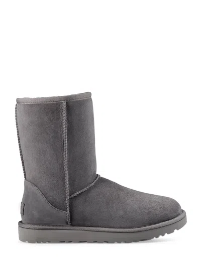 Ugg W Classic Short Ii In Gray