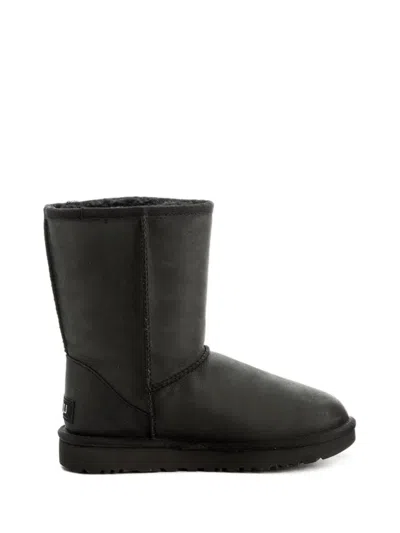 Ugg W Classic Short Leather Shoes In Black