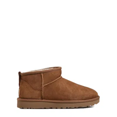 Ugg W Classic Ultra Mini Boots