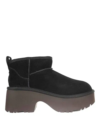 Ugg W Classic Ultra Mini New Heights In Black