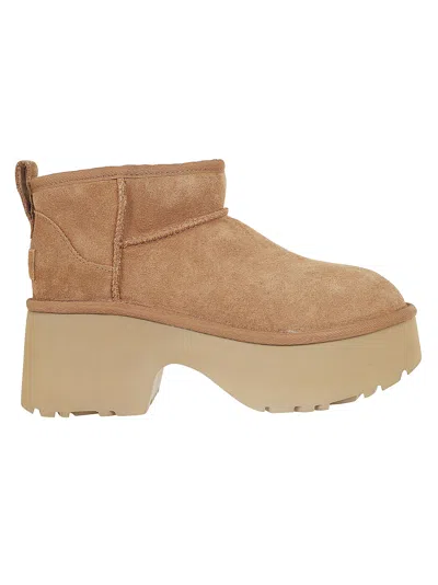 UGG W CLASSIC ULTRA MINI NEW HEIGHTS