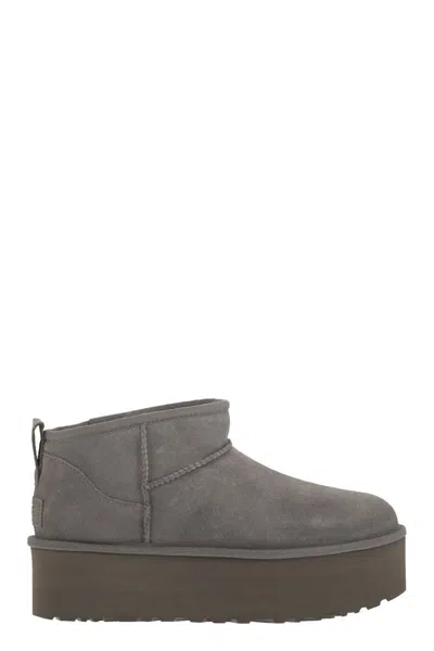 Ugg W Classic Ultra Mini Platform In Gray