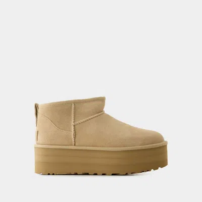 UGG W CLASSIC ULTRA MINI PLATFORM ANKLE BOOTS - UGG - LEATHER - SAND