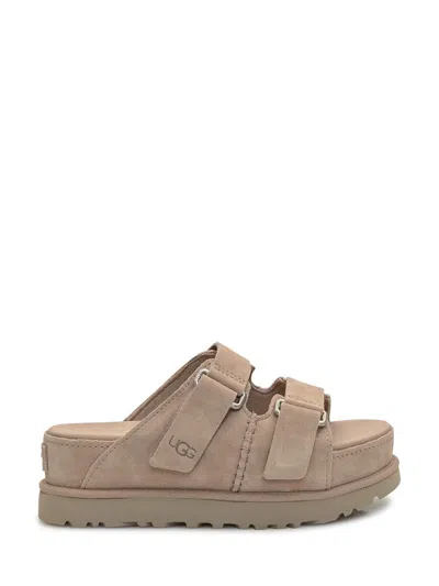UGG UGG GOLDENSTAR HI SANDAL