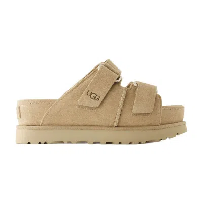 Ugg W Goldenstar Hi Slide Mules In Beige