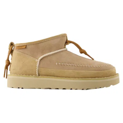 UGG W ULTRA MINI CRAFTED REGENERATE BOOTS - UGG - LEATHER - BEIGE