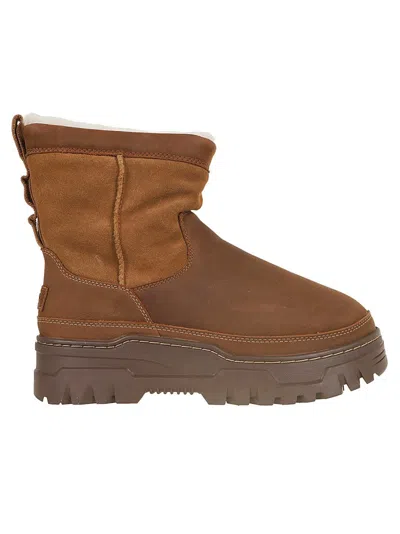 UGG WATERPROOF COLOUR-BLOCK ANKLE BOOTS WITH SHEARLING TRIM