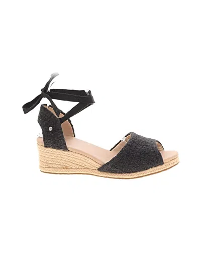Pre-owned Ugg Wedges In Black