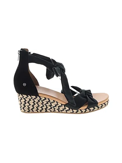 Pre-owned Ugg Wedges In Black