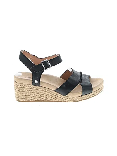 Pre-owned Ugg Wedges In Black