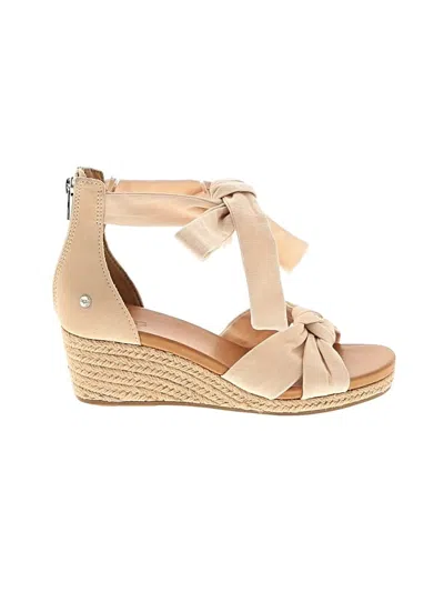 Pre-owned Ugg Wedges In Tan