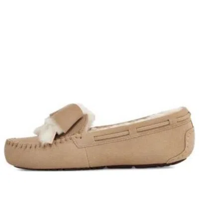 Ugg (wmns)  Dakota Fur Bow 'sand' In Neutral