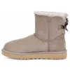 Ugg (wmns)  Mini Bailey Brooch Fleece Lined In Gray