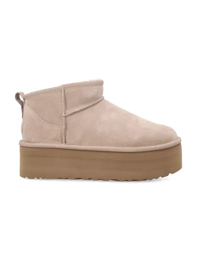 Ugg Womans Classic Ultra Mini Platform In Neutral