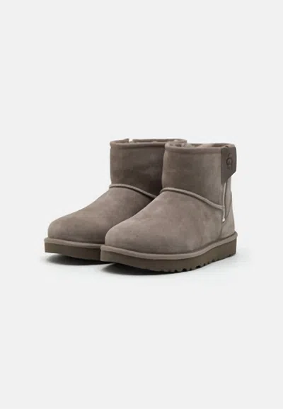 Ugg Women's Classic Mini Bailey Zip Boots In Smoke Plum In Gray