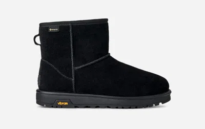UGG ® WOMEN'S CLASSIC MINI GTX SUEDE CLASSIC BOOTS IN BLACK