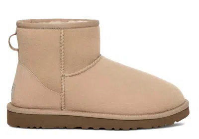 UGG WOMEN'S CLASSIC MINI II BOOT IN SAND