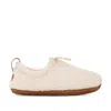 UGG WOMEN'S PLUSHY SLIPPER IN NATURAL/CHESTNUT