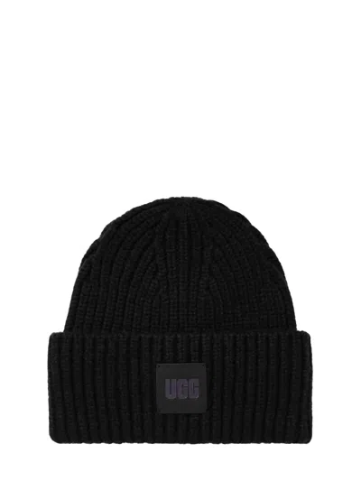 Ugg Women's Ribbed Knit Beanie With Logo Patch In Black