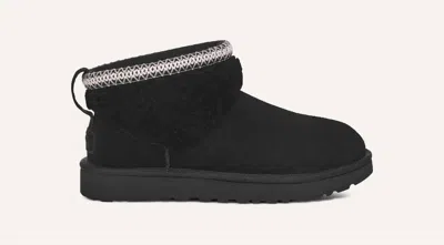 UGG WOMEN'S ULTRA MINI MAXI CURLY BOOT IN BLACK